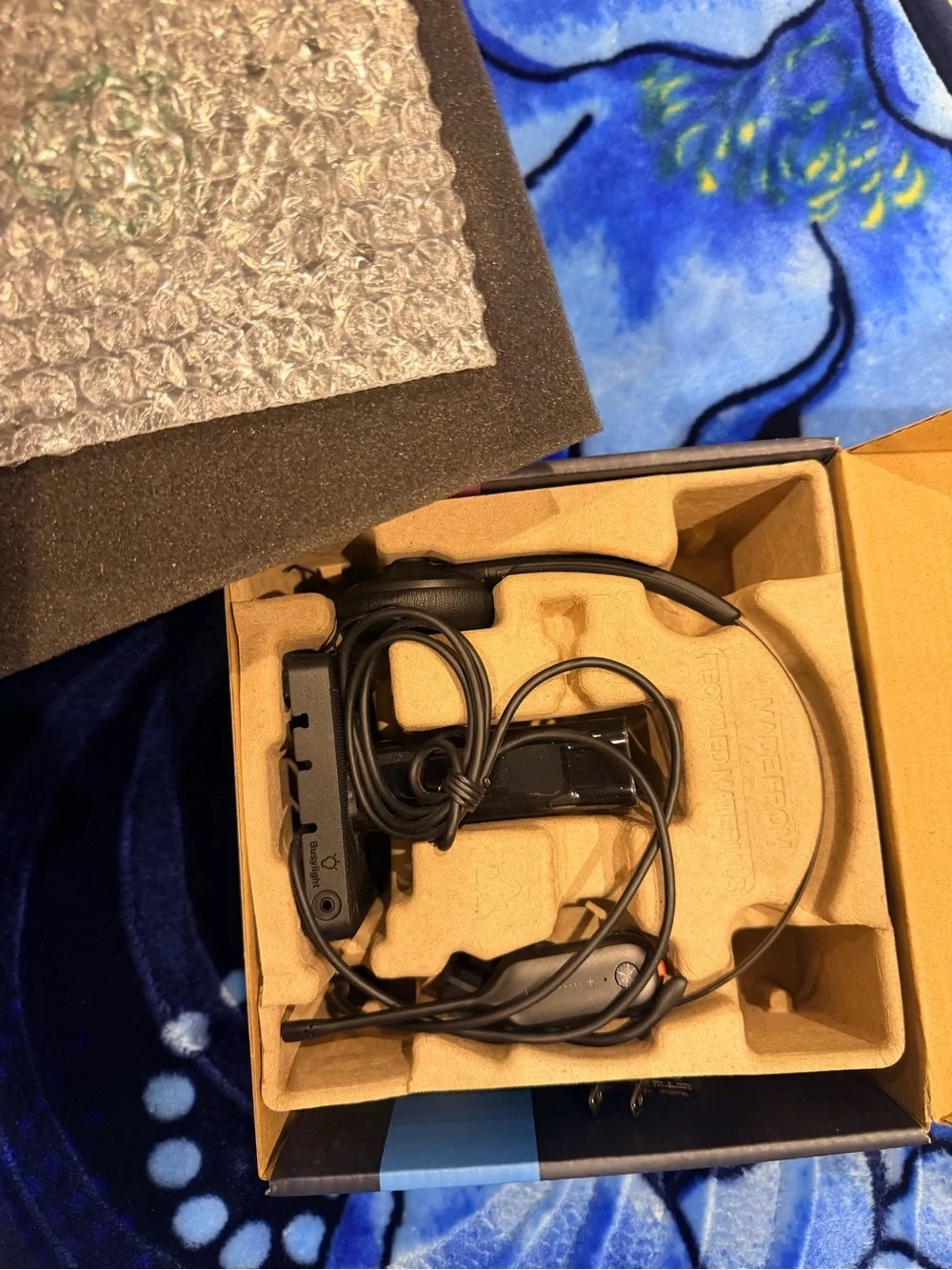Link WH63 UC DECT Wireless Headset - Black with Pink Accent Box